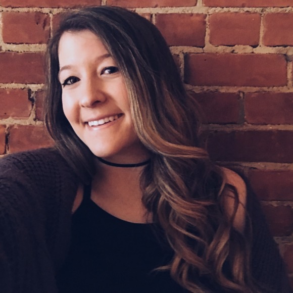 Meet your Posher, Alexandra - Picture 1 of 1